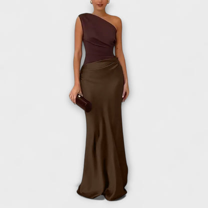 Elegant one-shoulder maxi dress with pleats